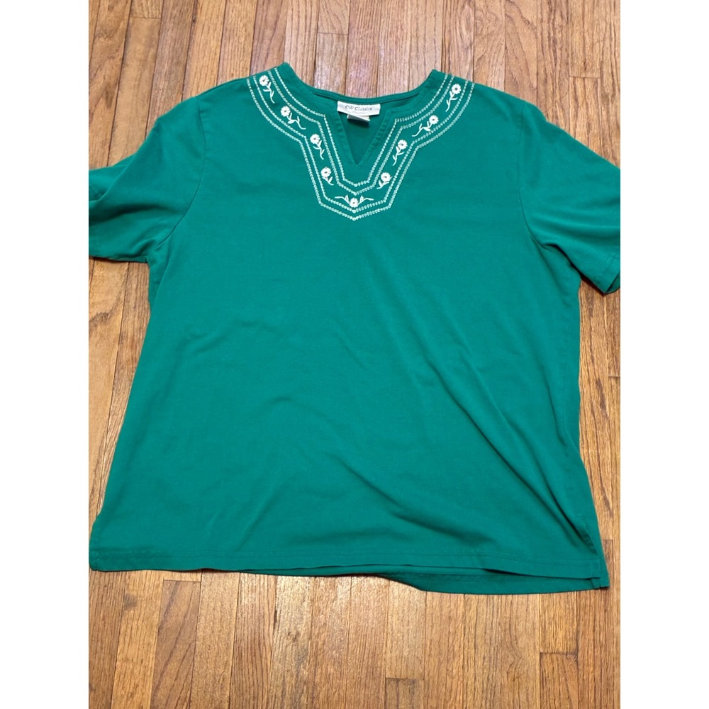CW Classics Vintage Green Embroidered Floral V-Neck Short Sleeve Top Size LP